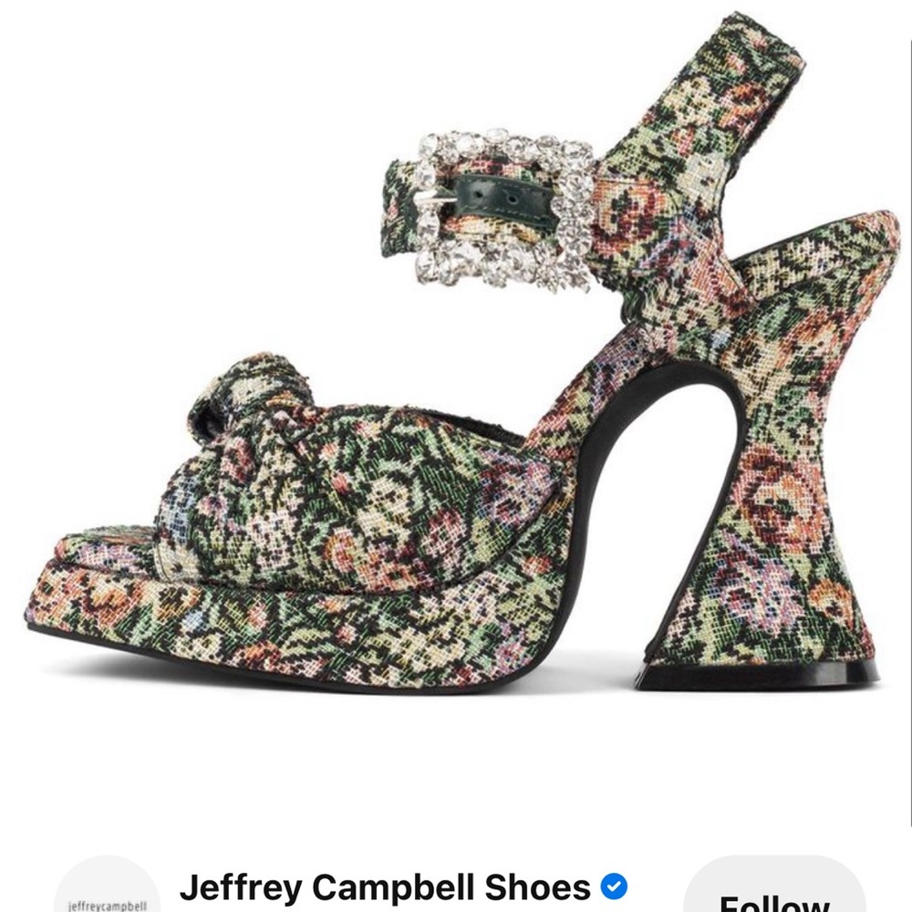 Trendy Never worn Jeffrey Cambell “The Craft” multi floral tapestry heel size 7